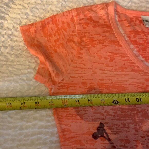 THE NORTH FACE, V neck, floral T shirt, new condition - Picture 8 of 11